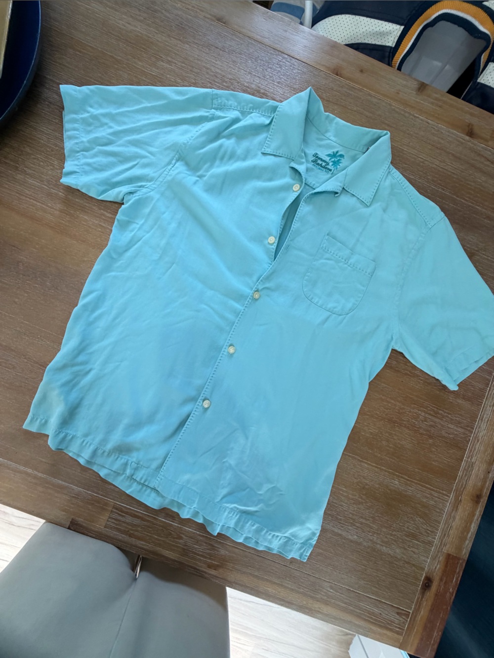 Tommy Bahama Men's
Medium 100% Silk
Short Sleeve Camp
Shirt Teal / Turquoise